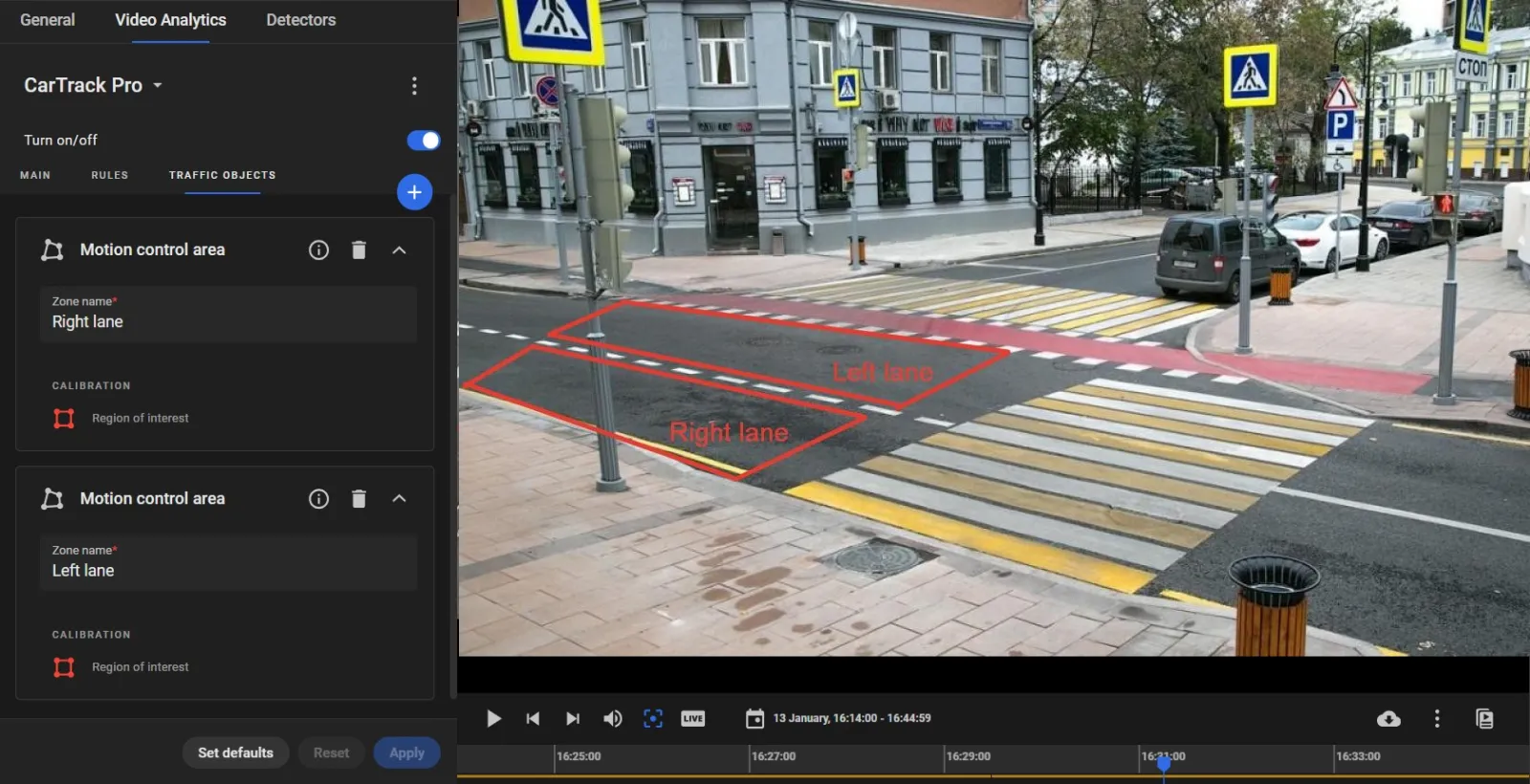 CarTrack Pro Traffic objects tab with two motion control areas, Right lane and Left lane, drawn on the camera view of the intersection